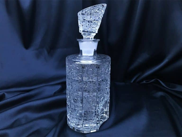 Crystal cut whiskys üveg 550 ml