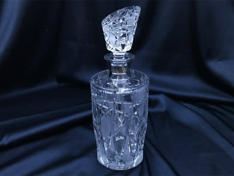 Crystal cut whiskys üveg 550 ml