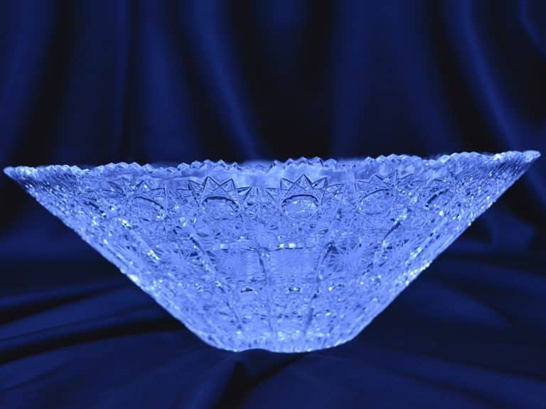 Vágott kristálytál 30 cm