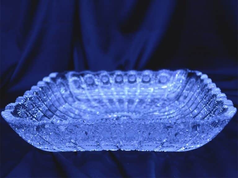 Vágott kristálytál 28 cm