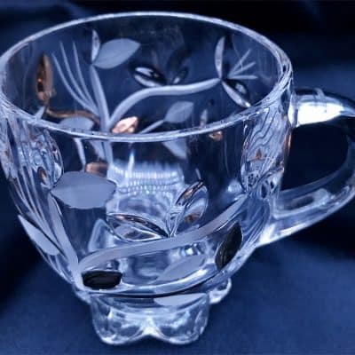 Krištálová brúsená šálka 150 ml ručná maľba zlatom