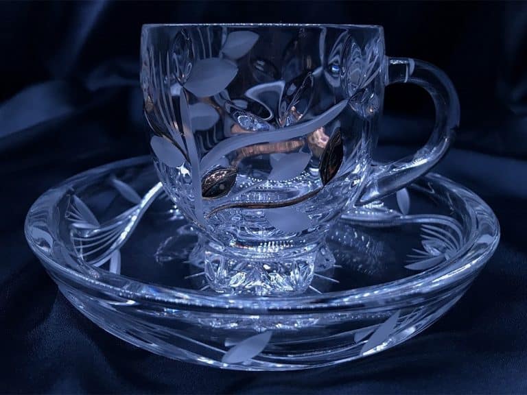 Kristálycsiszolású csészék 150 ml-es kézi festés 6 darabos arany készlettel