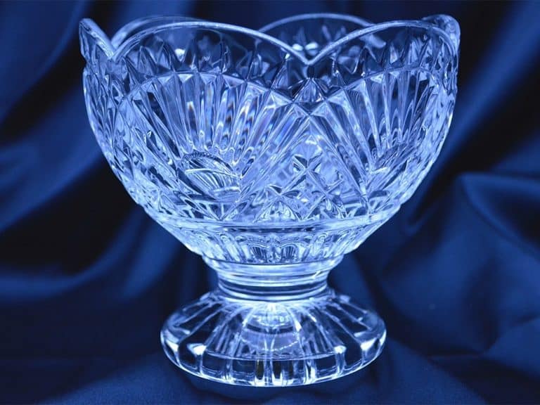 15 cm-es alapra vágott kristálytálat