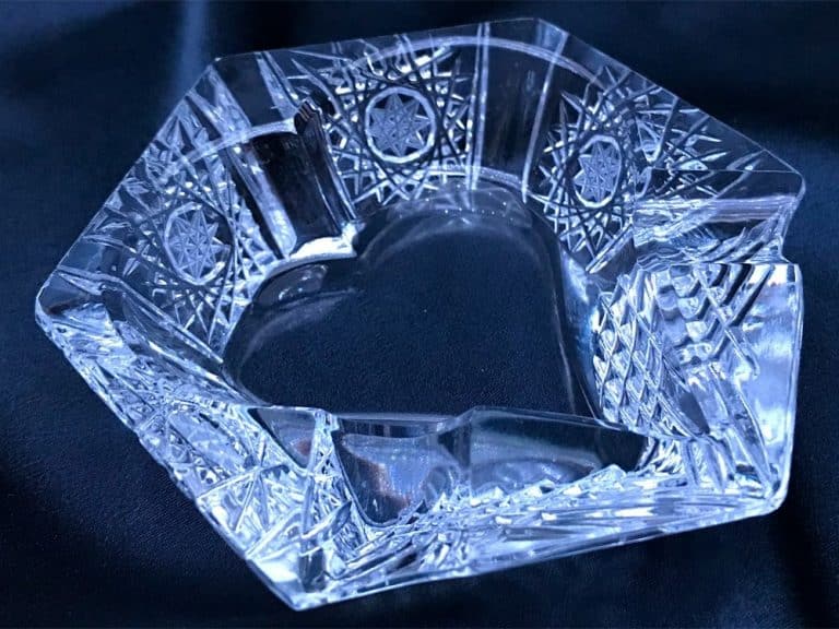 Kristály vágott hamutartó 9,3 cm