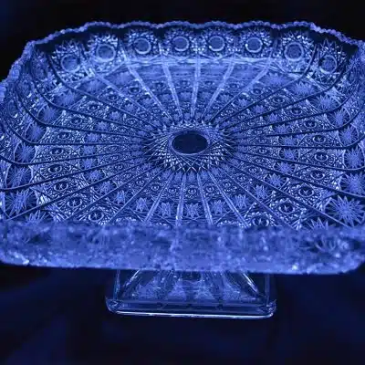 Krištálový brúsený tanier na podstavci 26 cm