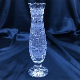 Vágott kristályváza 15 cm