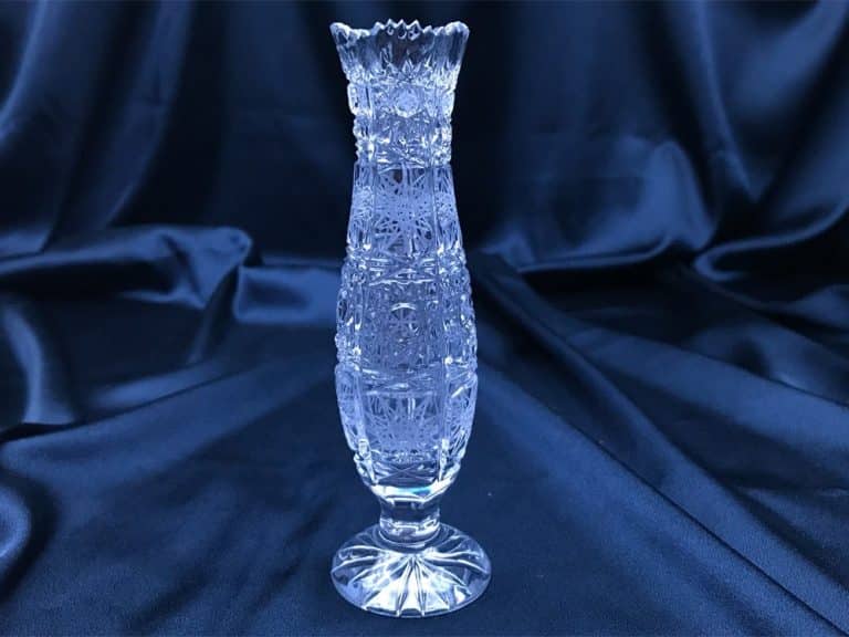 Vágott kristályváza 15 cm
