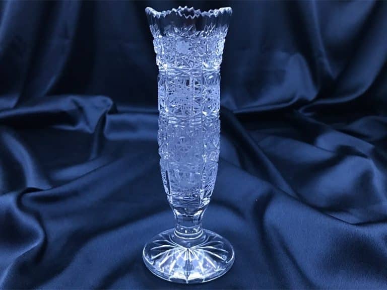 Vágott kristályváza 15 cm