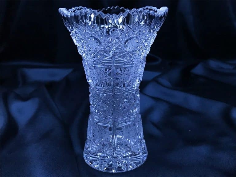 Vágott kristályváza 13 cm