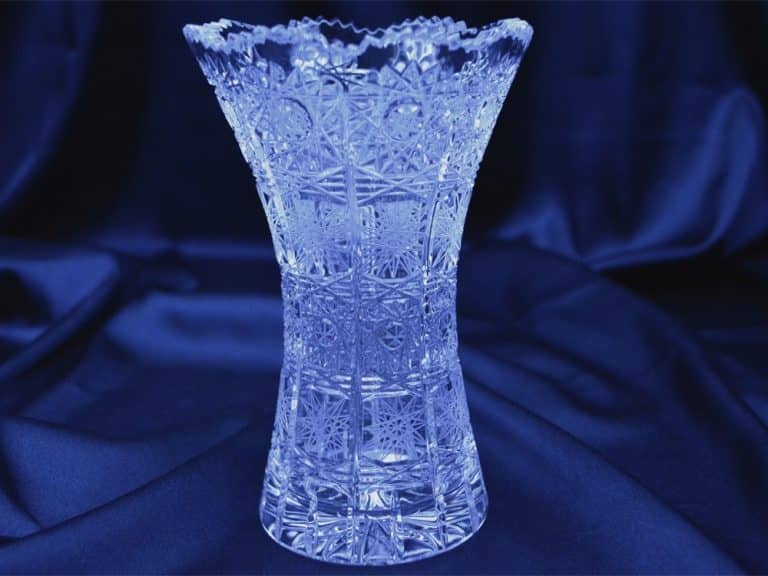 Vágott kristályváza 15 cm