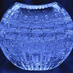 Vágott kristályváza 18 cm