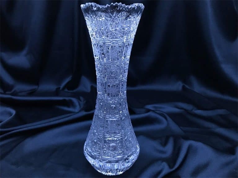 Vágott kristályváza 25 cm