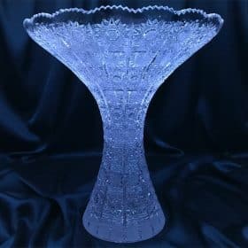 Vágott kristályváza 30 cm