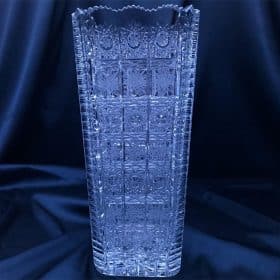 Vágott kristályváza 24,5 cm