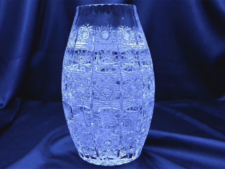 Vágott kristályváza 22 cm