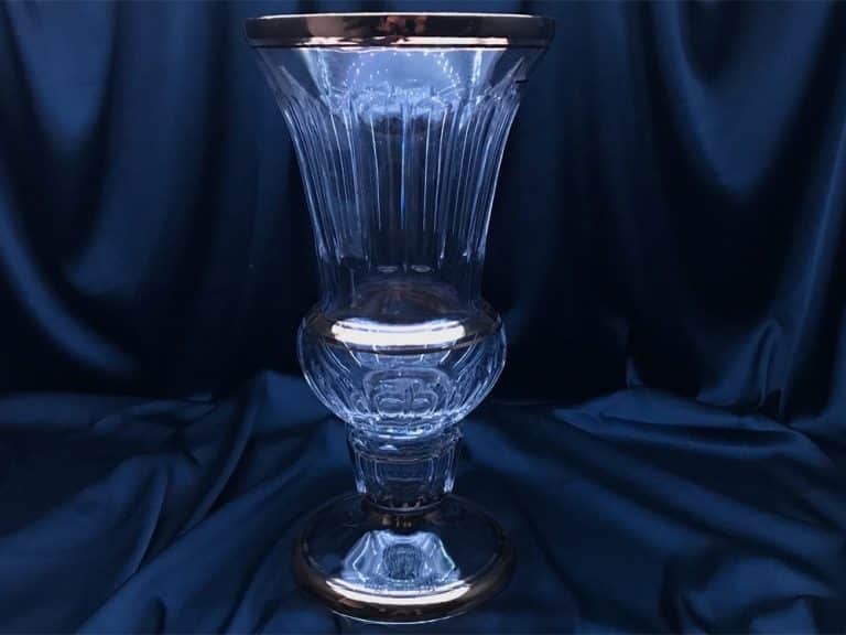Vágott kristályváza 37 cm, arany díszítéssel