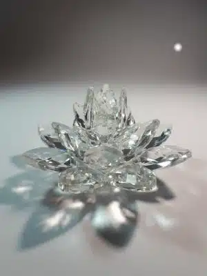Krištálový lotosový kvet číry 15 cm