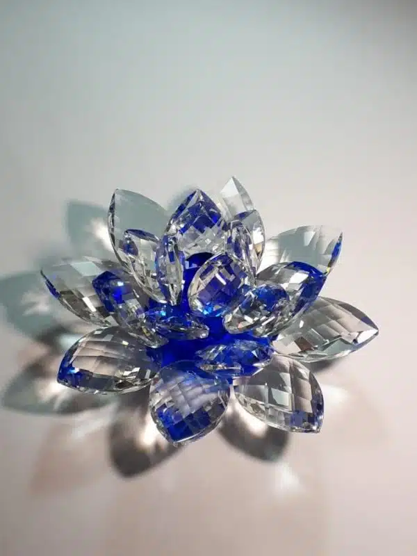 Kristály lótuszvirág kék 15 cm