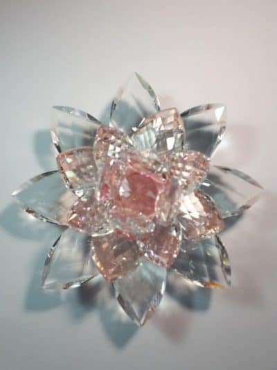 Krištálový brúsený lotosový kvet ružový 15 cm