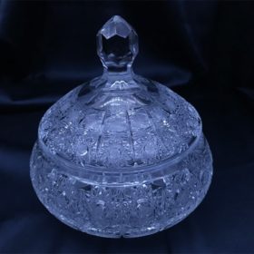 Vágott kristályüveg 16 cm-es fedővel