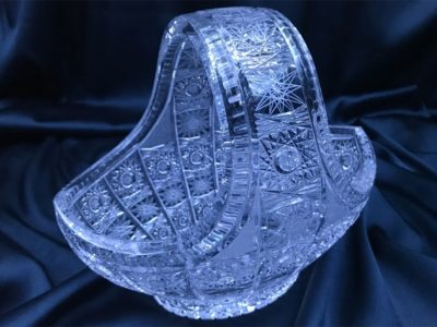 Krištálový brúsený dekoratívny košík 20 cm