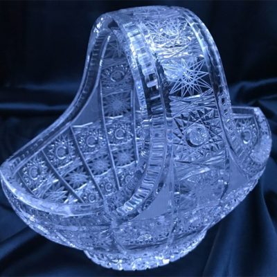 Krištálový brúsený dekoratívny košík 20 cm