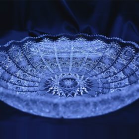 Vágott kristálytál 28 cm