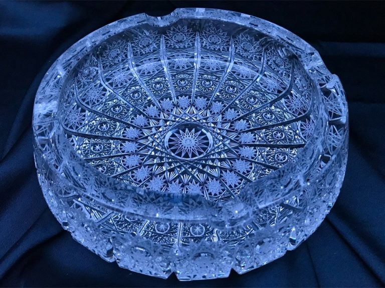 Kristály vágott hamutartó 20 cm