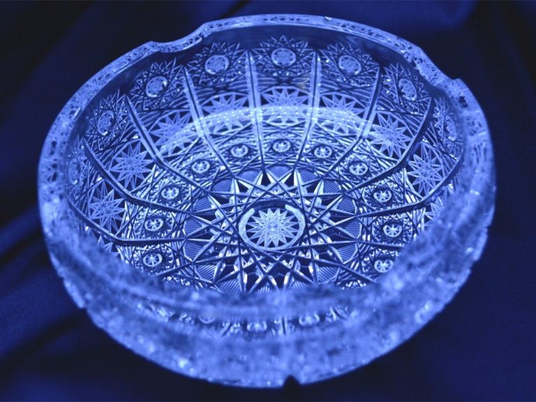 Kristály vágott hamutartó 14 cm