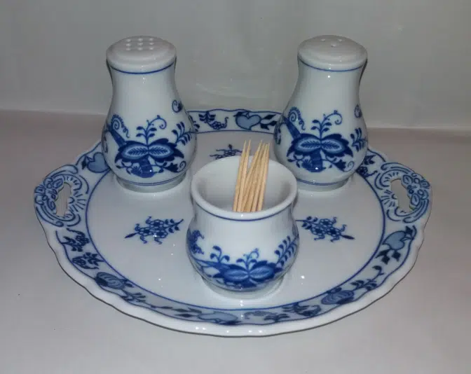 Cibulák – Stolná súprava – originálny cibuľový porcelán 1. akosť