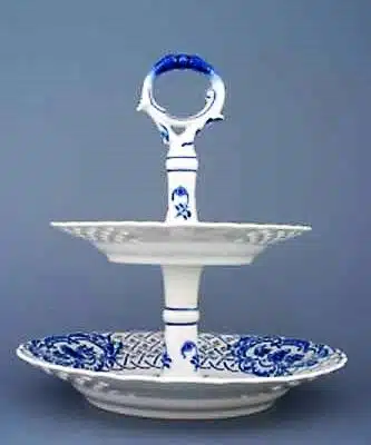 Cibulák – Etažér 2-dielny prelamovaný 18+24 cm – originál cibuľový porcelán 1. akosť