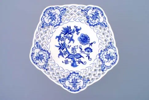 Cibulák – Misa 5-hranná na nohe 24 cm – originál cibuľový porcelán 1. akosť