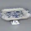 Cibulák – Podnos Aigar 34 x 29 cm na nohe – originál cibuľový porcelán 1. akosť