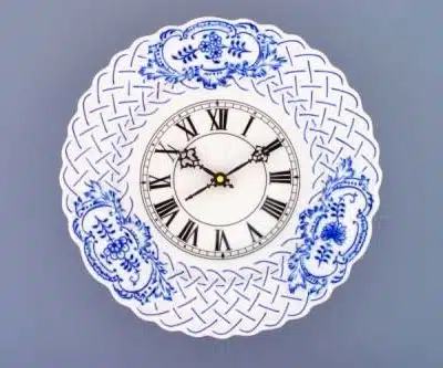 Cibulák – Hodiny reliéfne 27 cm – originál cibuľový porcelán 1. akosť