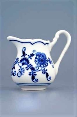 Hagymamintás porcelán - Magas tejeskancsó 0,85 l - eredeti hagymás porcelán, 1. minőség
