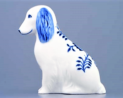 Cibulák – Psík sediaci 10 cm – originál cibuľový porcelán 1. akosť