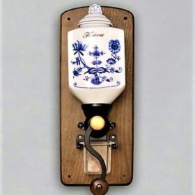 Cibulák – Mlynček na kávu závesný – originál cibuľový porcelán 1. akosť