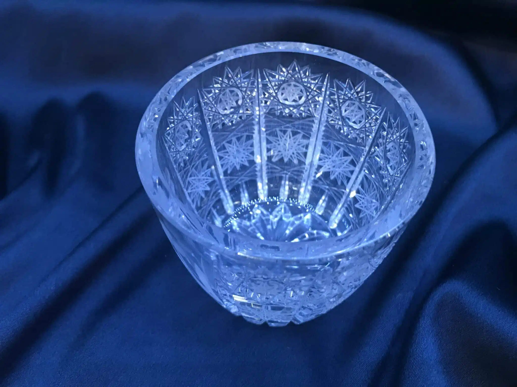 Krištálová brúsená cukornička 10 cm