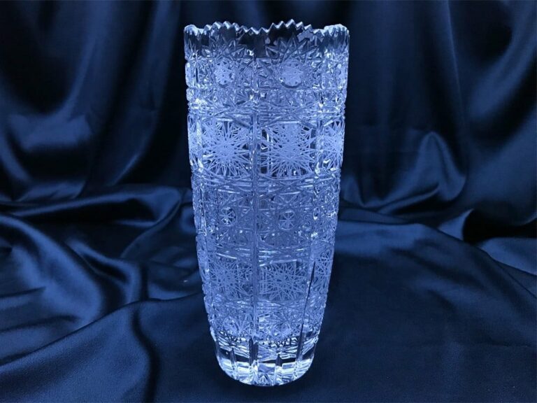 Vágott kristályváza 20 cm
