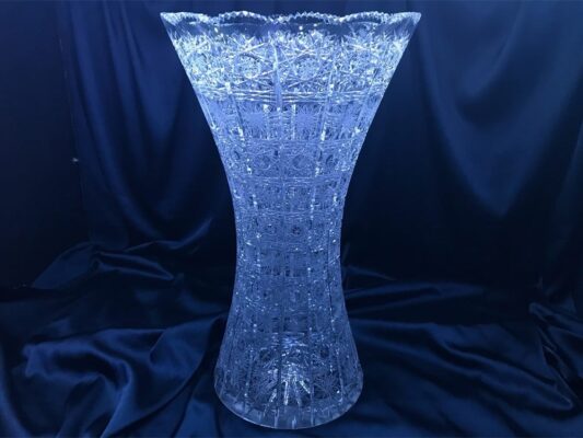 Vágott kristályváza 35 cm