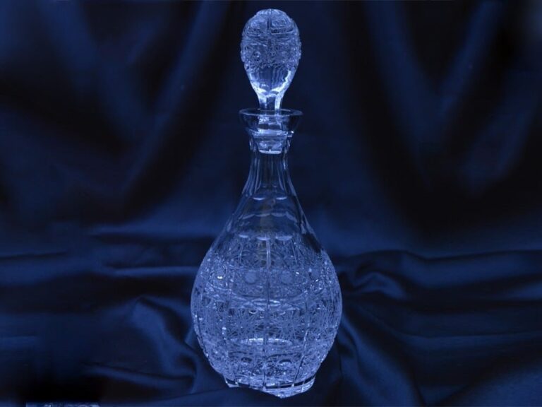 Crystal cut whiskys üveg 550 ml